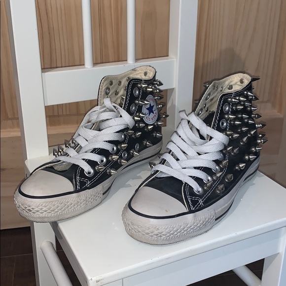 Converse - Picture 3 of 3